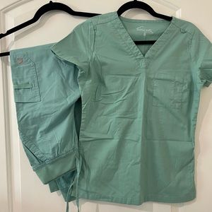 Butter soft scrub set XXS